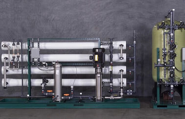 Équipement industriel de traitement de l'eau d'osmose d'inversion pour C.A. 380V 50Hz de purification d'eau